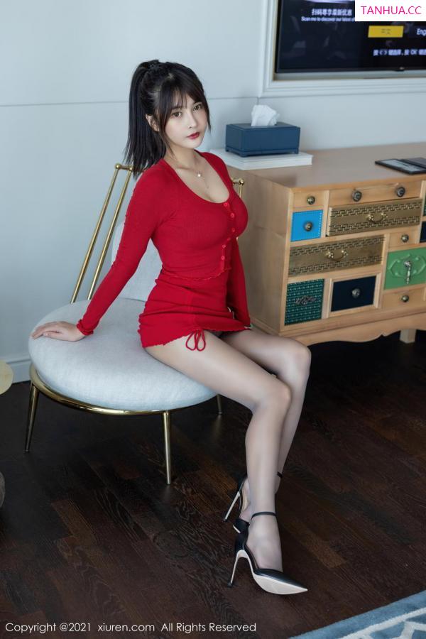 萌奈子  红裙丽人萌奈子 丰腴有致简约风格第4张图片